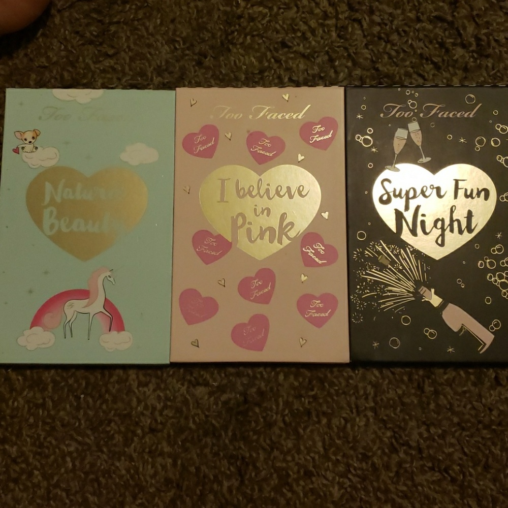 Price firm Too Faced New Year set.